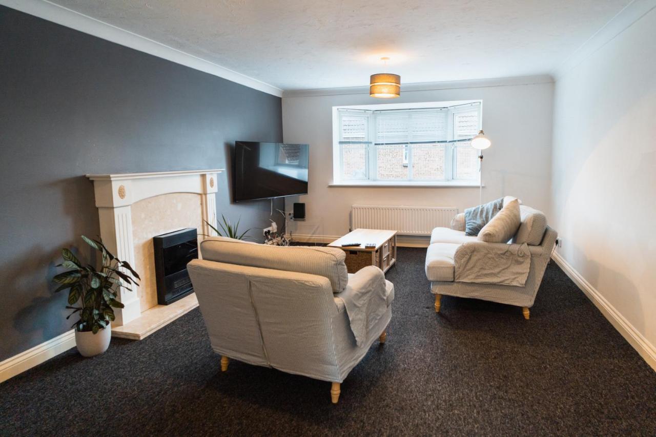 Beautiful Town House With Private Garden And Patio Βίλα Canford Magna Εξωτερικό φωτογραφία